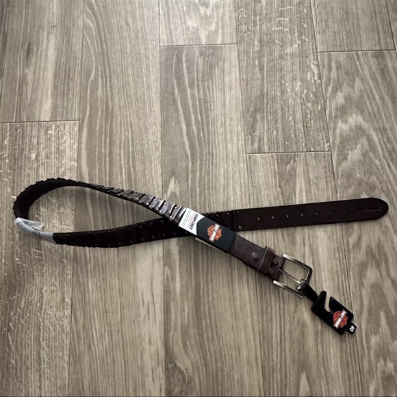 ✔️HARLEY DAVIDSON MENS STUDDED AND RIBBED LEATHER BELT - Picture 4 of 9